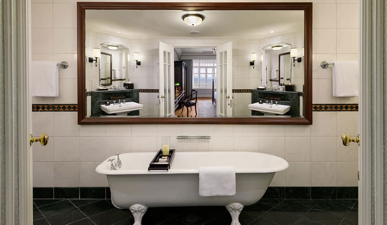 asia-holidays-malaysia-penang-eastern-oriental-hotel-straits-suite