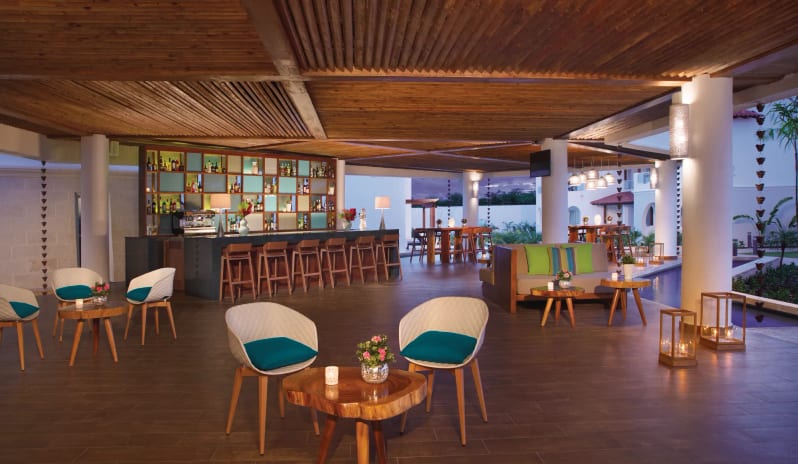 caribbean-holidays-dominican-republic-dreams-la-romana-resort-spa-rendezvous