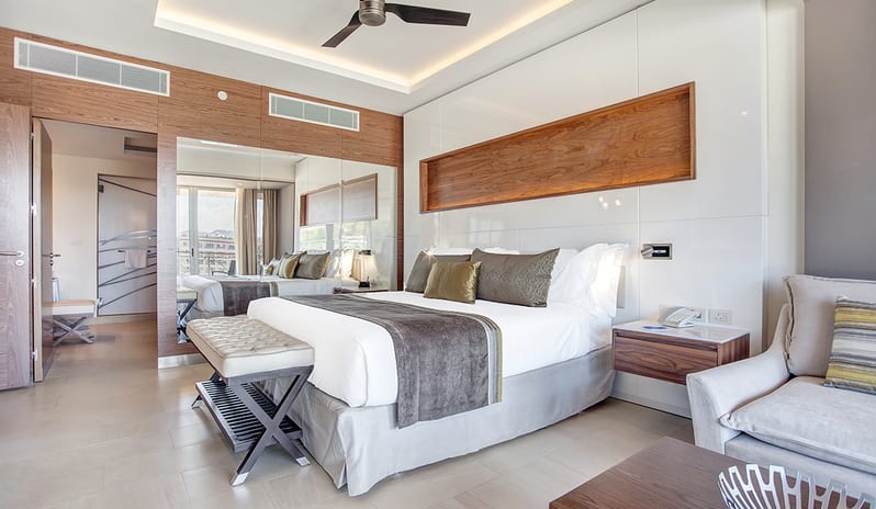 caribbean-holidays-st-lucia-hideaway-at-royalton-saint-lucia-presidential-suite- butler-service-ocean-view