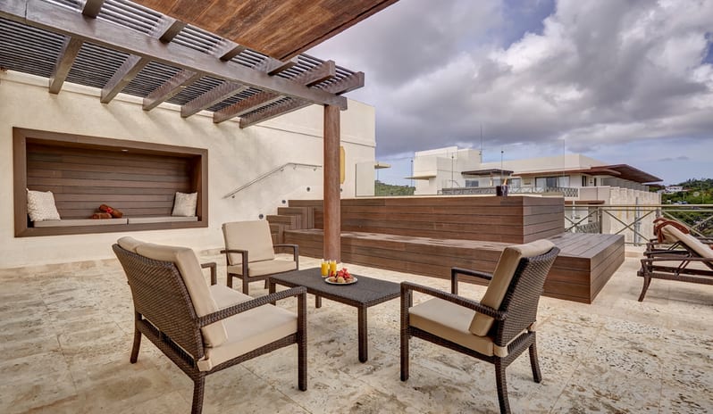 caribbean-holidays-st-lucia-hideaway-at-royalton-saint-lucia-luxury- penthouse-one-bedroom-suite-ocean-view-terrace-jacuzzi-dc