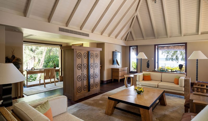 indian-ocean-holidays-mauritius-the-oberoi-beach-resort-mauritius-royal-villa-with- private-pool