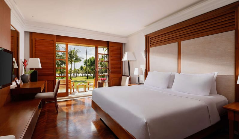 asia-holidays-indonesia-bali-nusa-dua-beach-hotel-spa-handwritten-collection-premier-room