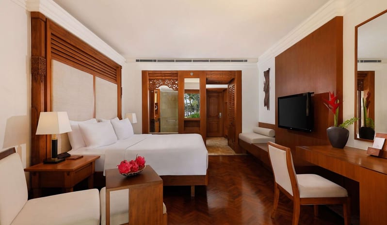 asia-holidays-indonesia-bali-nusa-dua-beach-hotel-spa-handwritten-collection-premier-room