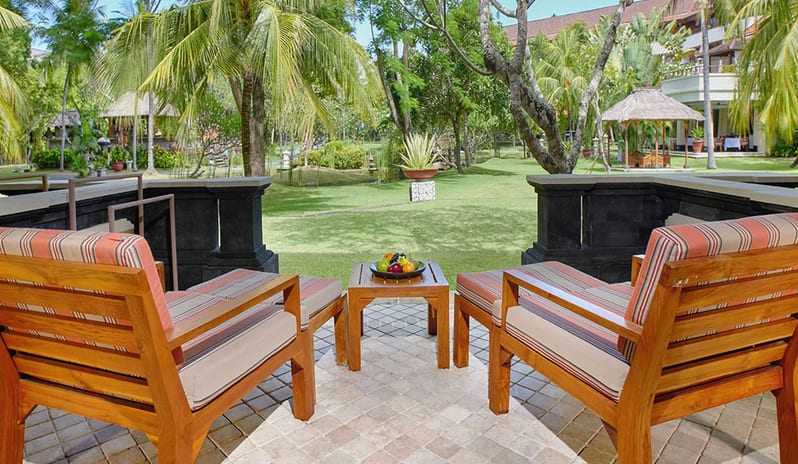 asia-holidays-indonesia-bali-nusa-dua-beach-hotel-spa-handwritten-collection-palace-club-room