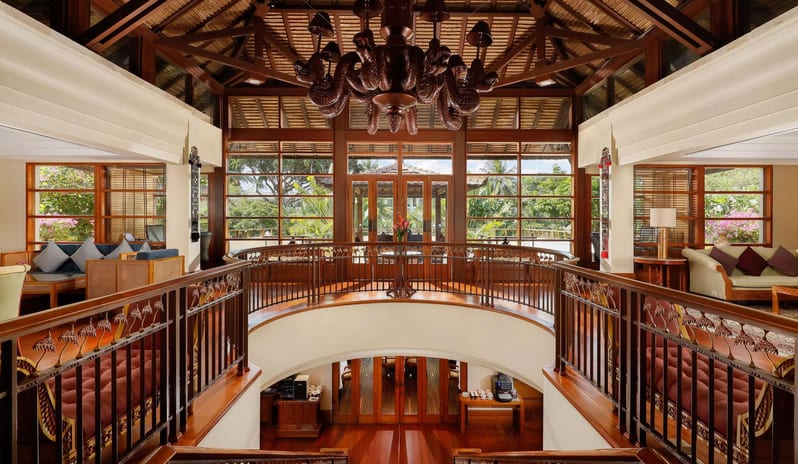 asia-holidays-indonesia-bali-nusa-dua-beach-hotel-spa-handwritten-collection-palace-club-room
