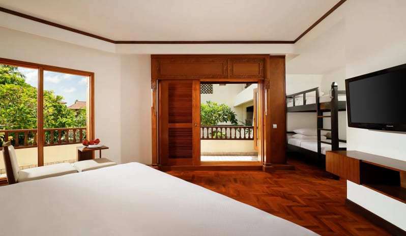 asia-holidays-indonesia-bali-nusa-dua-beach-hotel-spa-handwritten-collection-family-room-for-three