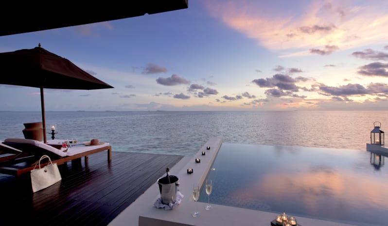 Lily Beach Resort & Spa - Rooms - Sunset Water Suite Pool