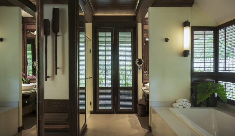 thailand-holidays-krabi-rayavadee-hotel-family-pavilion-with-pool