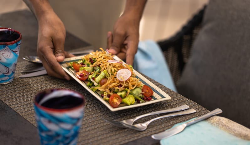 middle-east-holidays-oman-jumeirah-muscat-bay-zuka