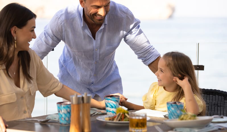 middle-east-holidays-oman-jumeirah-muscat-bay-zuka