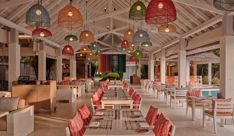 indian-ocean-holidays-maldives-seaside-finolhu-baa-atoll-maldives-beach-kitchen