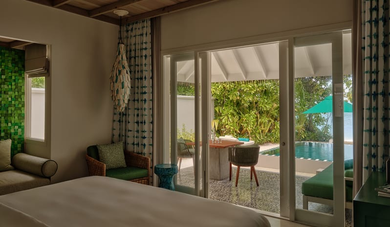 indian-ocean-holidays-maldives-seaside-finolhu-baa-atoll-maldives-beach-pool-villa