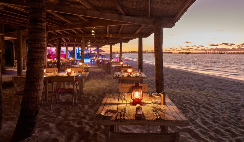 indian-ocean-holidays-maldives-seaside-finolhu-baa-atoll-maldives-crab-shack