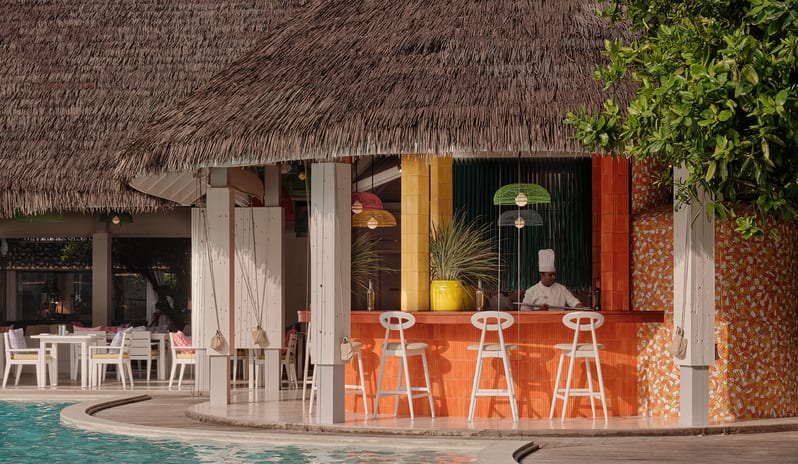 indian-ocean-holidays-maldives-seaside-finolhu-baa-atoll-maldives-beach-kitchen