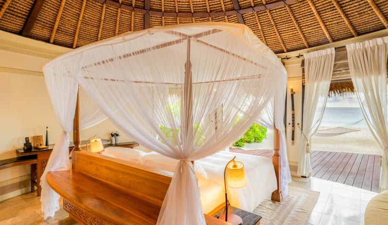 1-beachfront-pool-villa-cover