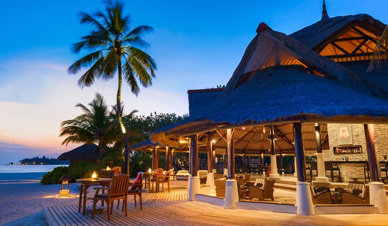 banyan-tree-vabbinfaru-naiboli-bar