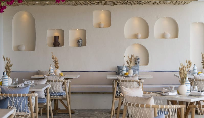 europe-holidays-spain-costa-del-sol-mett-marbella-estepona-ammos