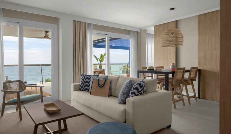 europe-holidays-spain-costa-del-sol-mett-marbella-estepona-seascape-suite-with-private-pool