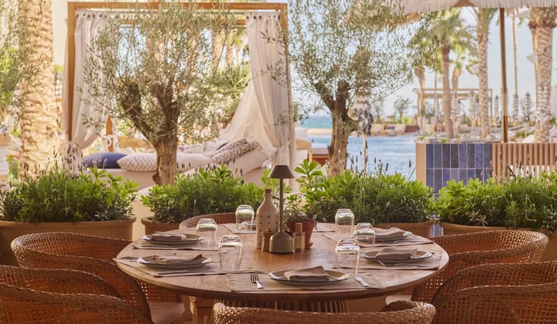 europe-holidays-spain-costa-del-sol-mett-marbella-estepona-isola