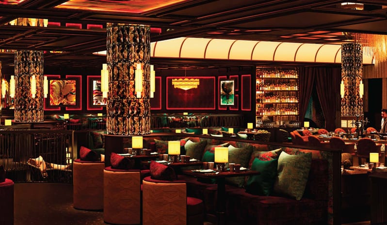 europe-holidays-spain-costa-del-sol-mett-marbella-estepona-d-lirio