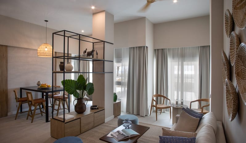 europe-holidays-spain-costa-del-sol-mett-marbella-estepona-beach-suite-with -private-garden-and-pool