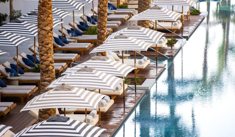 europe-holidays-spain-costa-del-sol-mett-marbella-estepona-pool-and-sea-view- deluxe-room