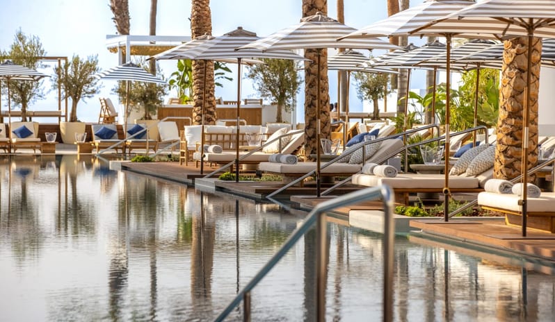 europe-holidays-spain-costa-del-sol-mett-marbella-estepona-lifestyle-pool-deluxe-room