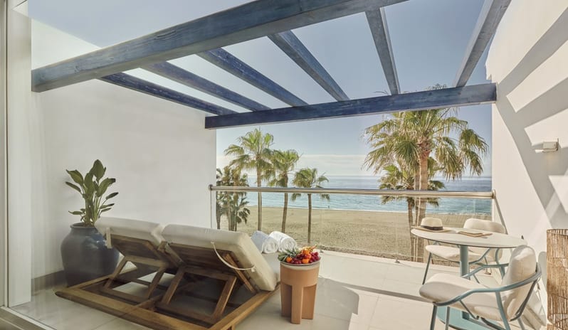europe-holidays-spain-costa-del-sol-mett-marbella-estepona-sea-view-mezzanine-suite