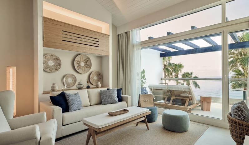 europe-holidays-spain-costa-del-sol-mett-marbella-estepona-sea-view-mezzanine-suite