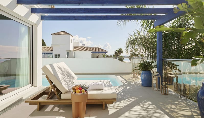 europe-holidays-spain-costa-del-sol-mett-marbella-estepona-seascape-suite-with-private-pool