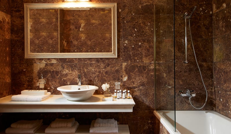 europe-holidays-greece-parga-parga-beach-resort-premium-garden-room-with-partial-sea-view