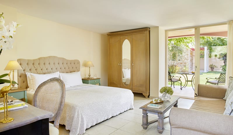 europe-holidays-greece-parga-parga-beach-resort-premium-garden-room