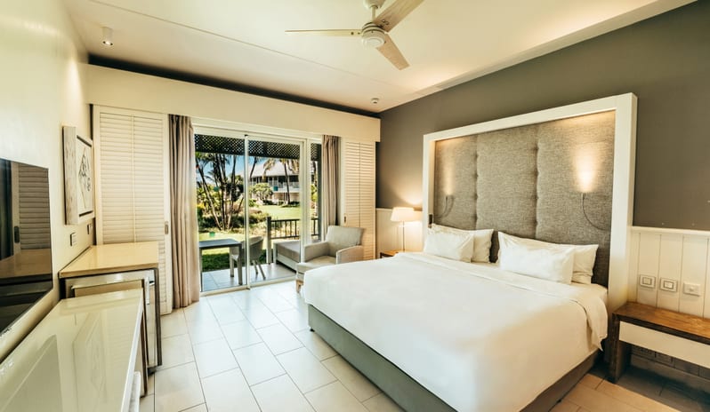 Radisson Blu Azuri premium garden room - bedroom