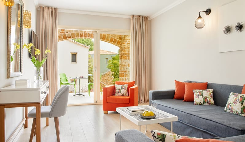 europe-holidays-greece-parga-parga-beach-resort-grand-bliss-suite