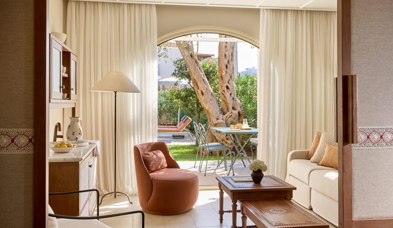 europe-holidays-greece-parga-parga-beach-resort-aura-suite-with-private-pool