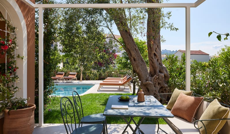 europe-holidays-greece-parga-parga-beach-resort-aura-suite