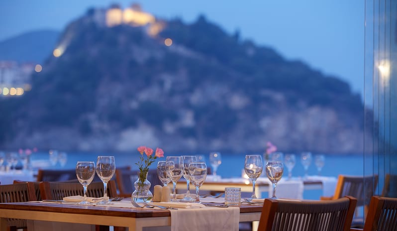 europe-holidays-greece-parga-parga-beach-resort-thálassa