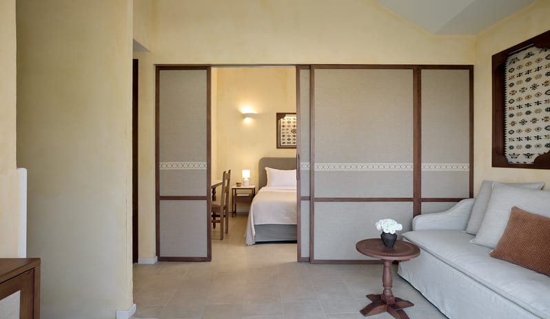 europe-holidays-greece-parga-parga-beach-resort-maison-bliss-suite-with-private- pool