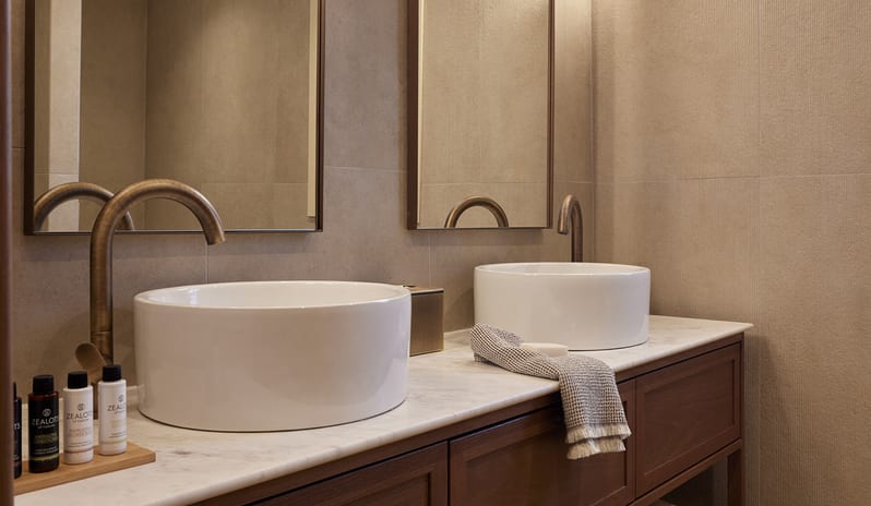 europe-holidays-greece-parga-parga-beach-resort-aura-suite