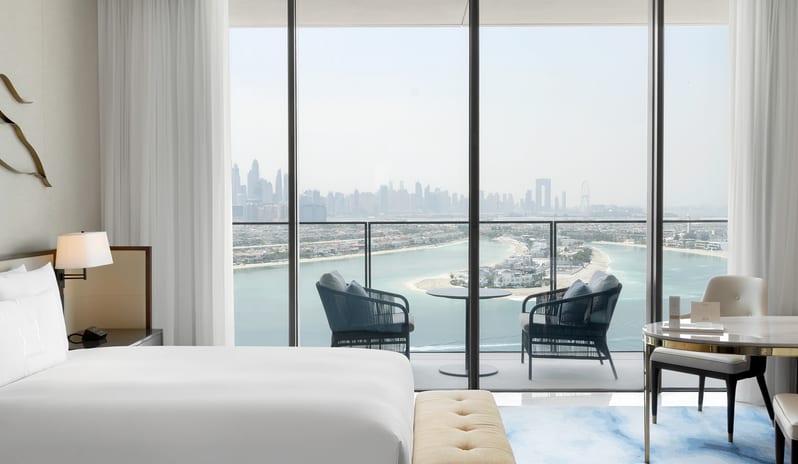 middle-east-holidays-dubai-atlantis-the-royal-palmscape-queen-room