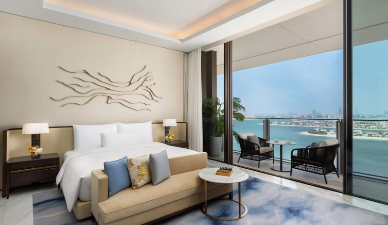 middle-east-holidays-dubai-atlantis-the-royal-sky-pool-villa-sea-view