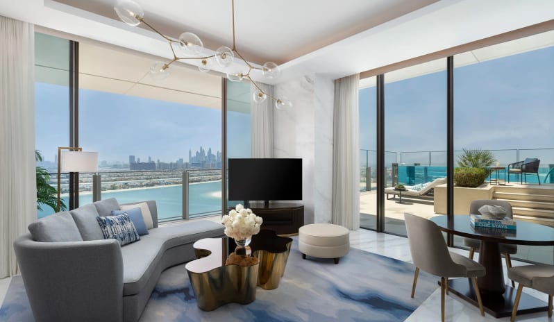 middle-east-holidays-dubai-atlantis-the-royal-sky-pool-villa-sea-view