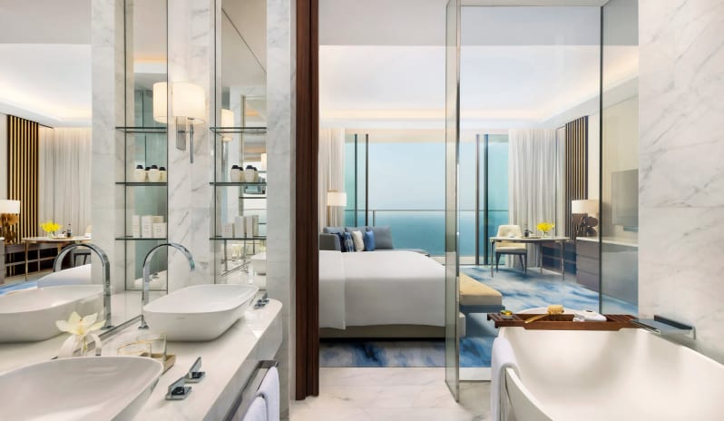 middle-east-holidays-dubai-atlantis-the-royal-two-sky-terrace-family-suite