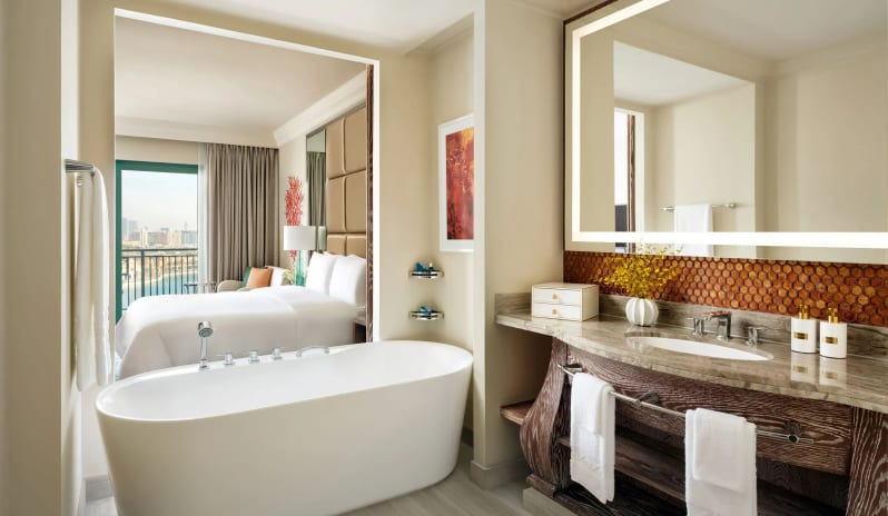 middle-east-holidays-dubai-atlantis-the-royal-royal-club-king-palm-view