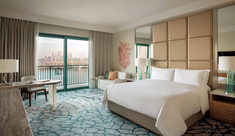 middle-east-holidays-dubai-atlantis-the-royal-royal-club-king-palm-view