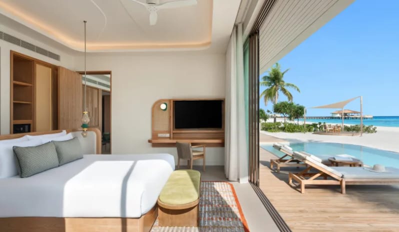 indian-ocean-holidays-maldives-centara-grand-lagoon-maldives-one-bedroom-sunset-beach-pool-villa