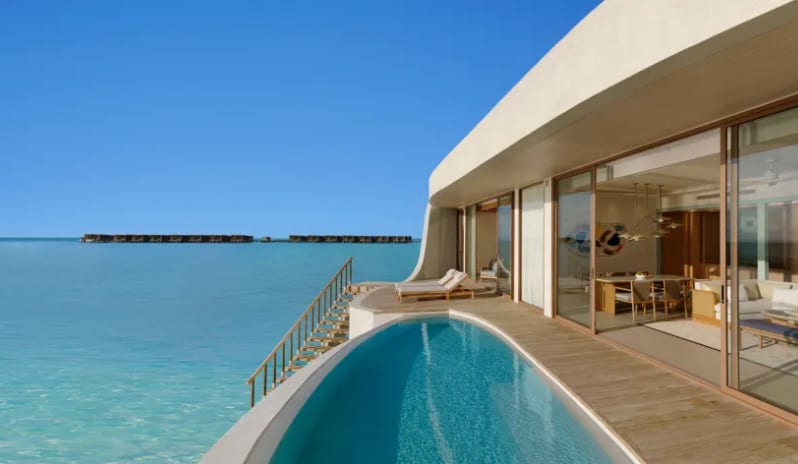 indian-ocean-holidays-maldives-centara-grand-lagoon-maldives-three-bedroom- sunset-overwater-pool-residence
