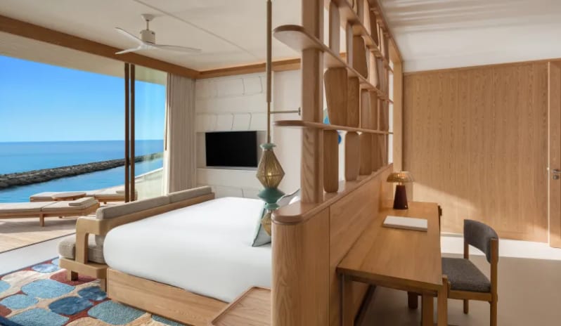 indian-ocean-holidays-maldives-centara-grand-lagoon-maldives-three-bedroom- sunset-overwater-pool-residence