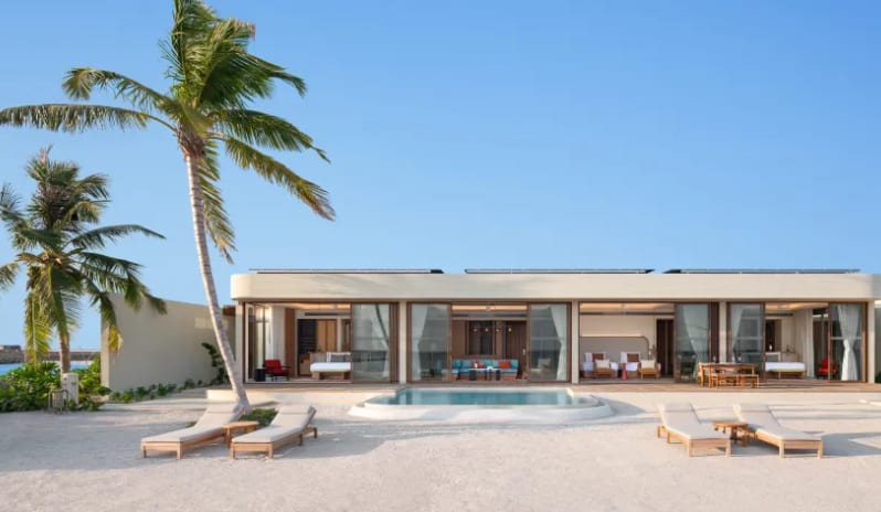 indian-ocean-holidays-maldives-centara-grand-lagoon-maldives-three-bedroom- sunset-beach-pool-residence