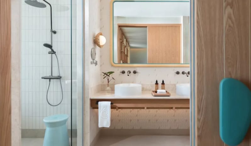 indian-ocean-holidays-maldives-centara-grand-lagoon-maldives-one-bedroom-sunset- overwater-pool-villa